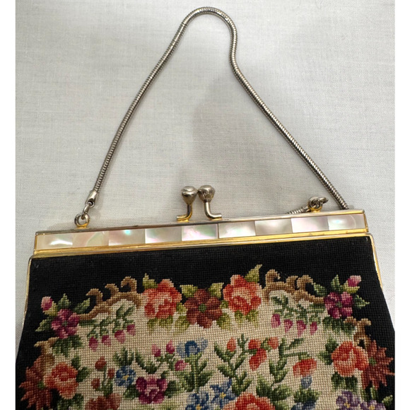 VTG Purse Tapestry Petit Point Needlepoint Floral Mother Pearl Frame Clutch Bag - Picture 2 of 11